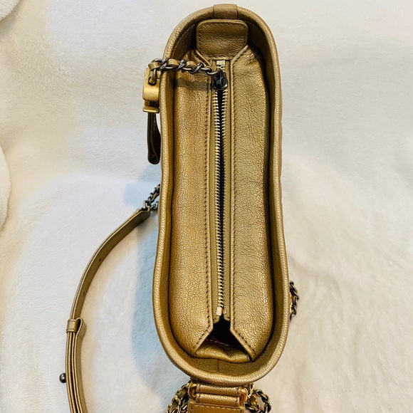 💓Sold💓Chanel Small Gabrielle Gold Ombré - Picture 7 of 16